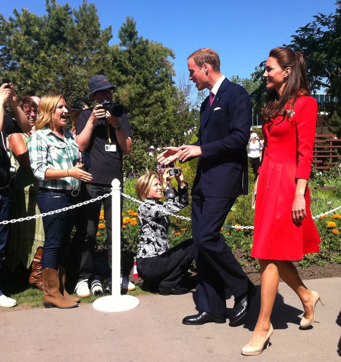 Prince William and Kate meeting fans at Calgary Zoo, 2012